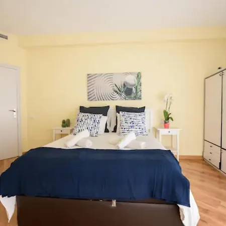 Ramblas Unique & Spacious Flat 4br Terrace 20m Ramblas * Barselona